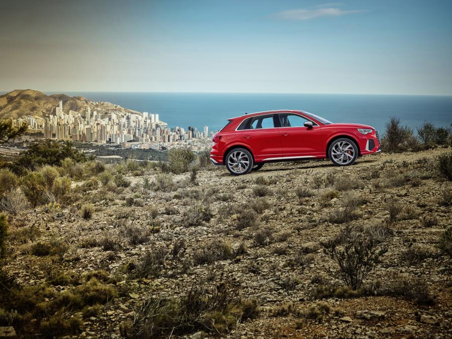  Audi RS Q3 2019 года  (WW) (фото 39 из 65)